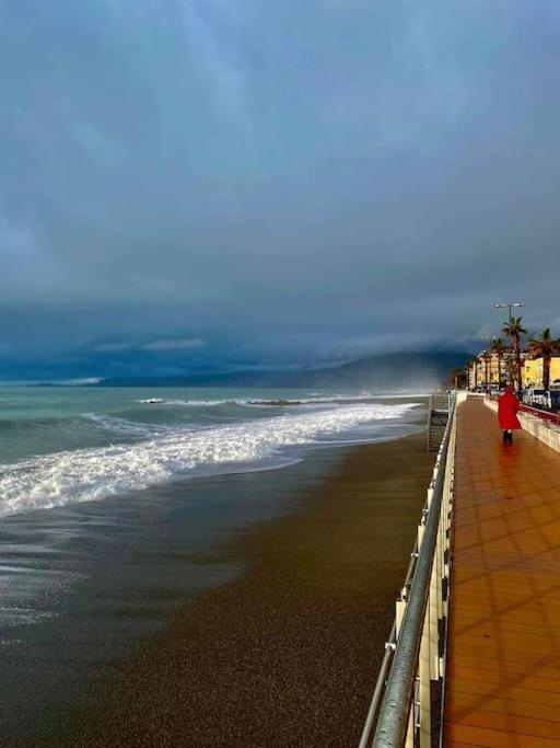 Appartamento Mama Monolocale Terrazzo Vista Mare Ventimiglia Bagian luar foto