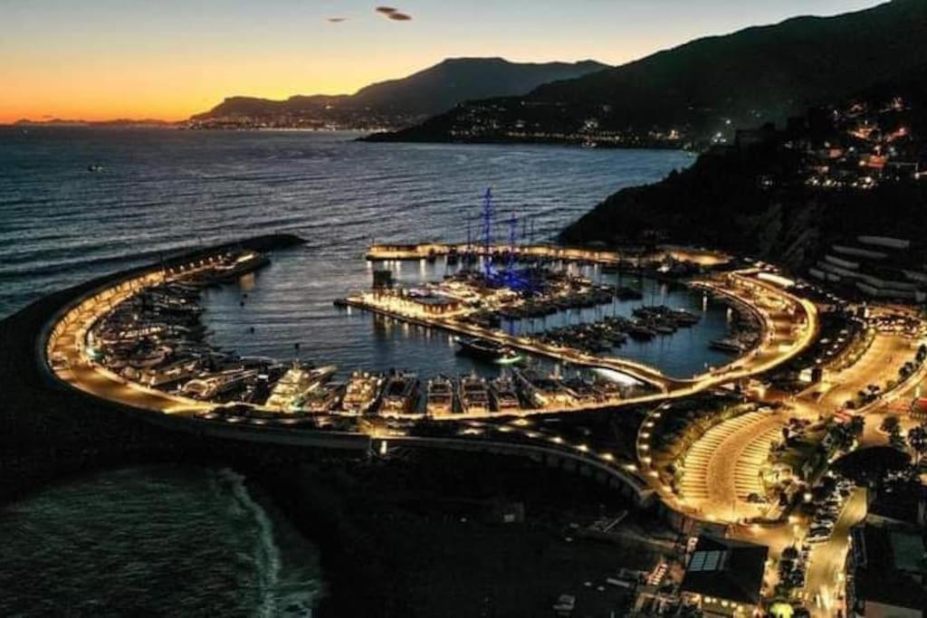 Appartamento Mama Monolocale Terrazzo Vista Mare Ventimiglia Bagian luar foto